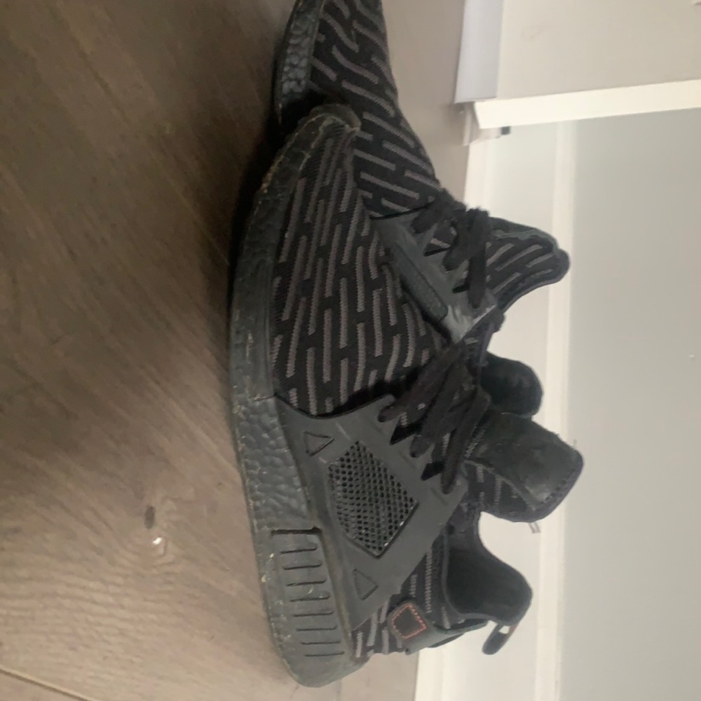 Adidas men’s shoes 11 used good quality